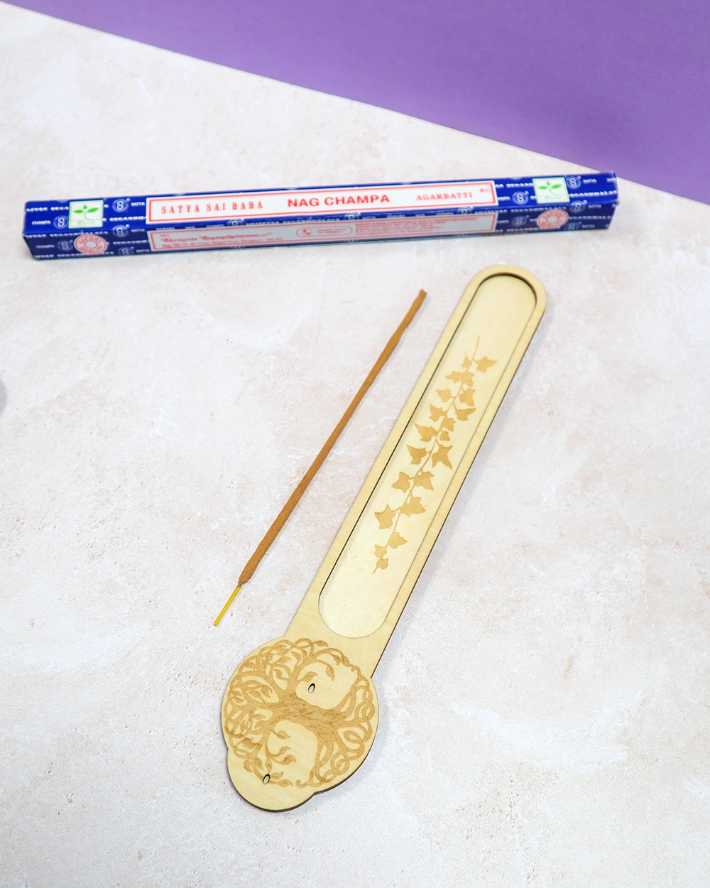 Porte-encens bois arbre de vie avec bâtonnet encens Nag Champa