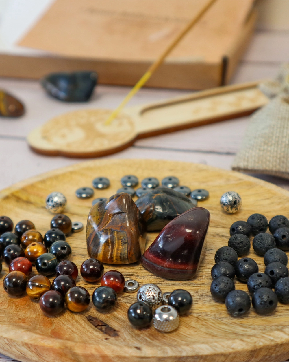 Pierres naturelles et matériel de création bijoux dans l’univers Force tranquille