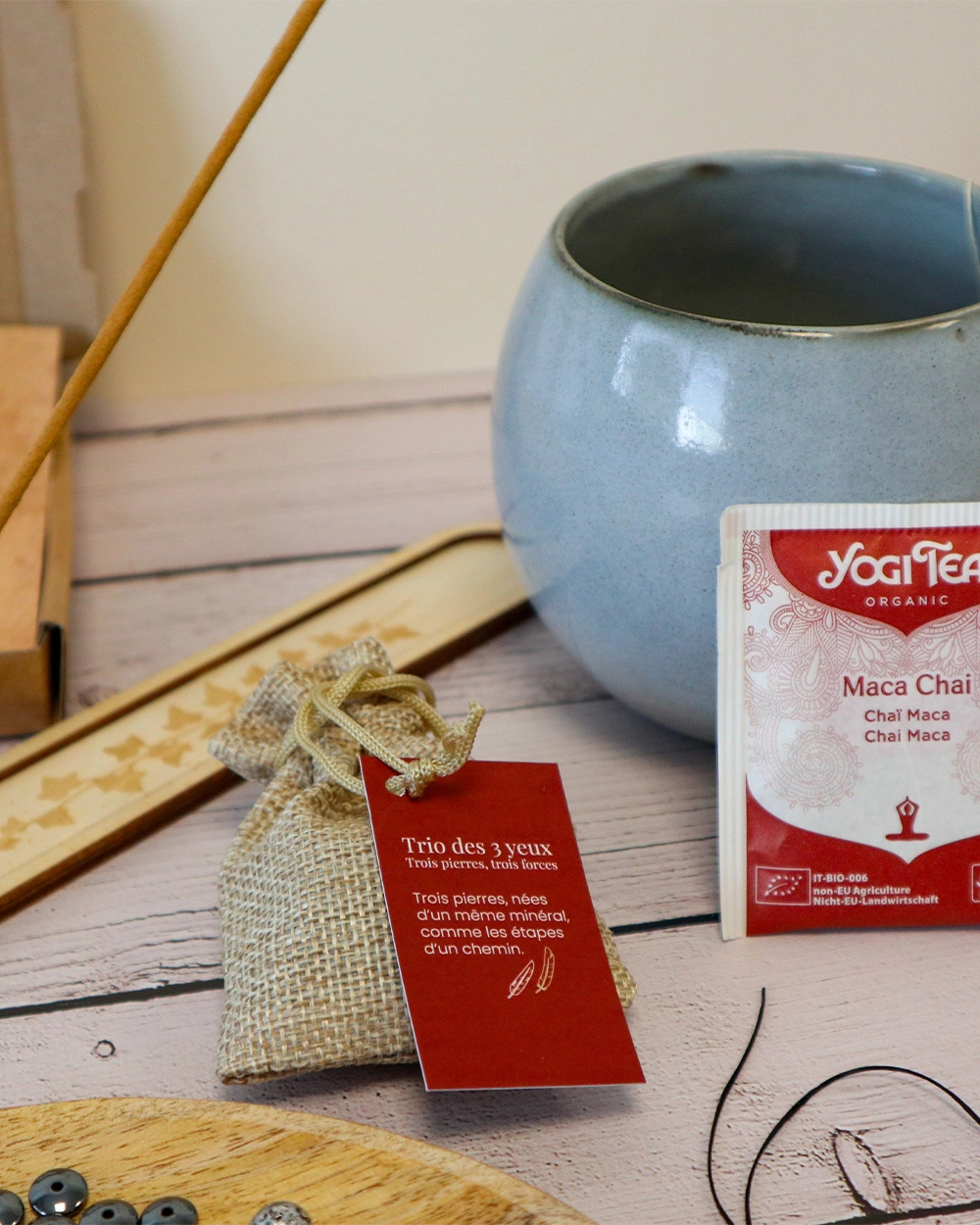 Infusion chaï, encens et trio des 3 yeux de la box Force tranquille
