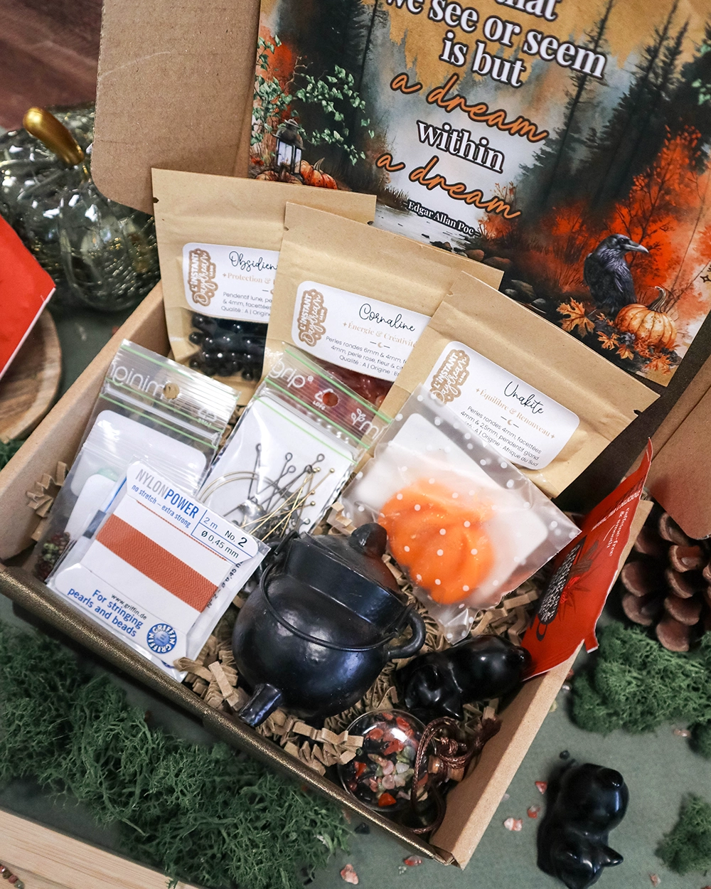 Contenu de la box Halloween Samhain DIY bijoux